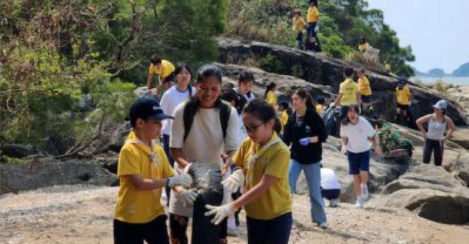 Macau's Catholic scouts clean up coastline