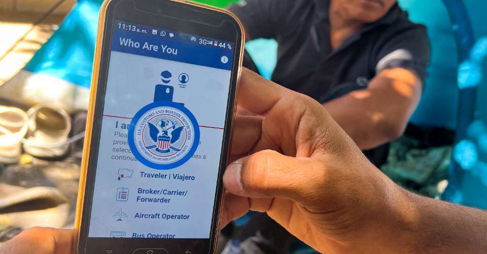 Catholic advocates call for better app for asylum-seekers